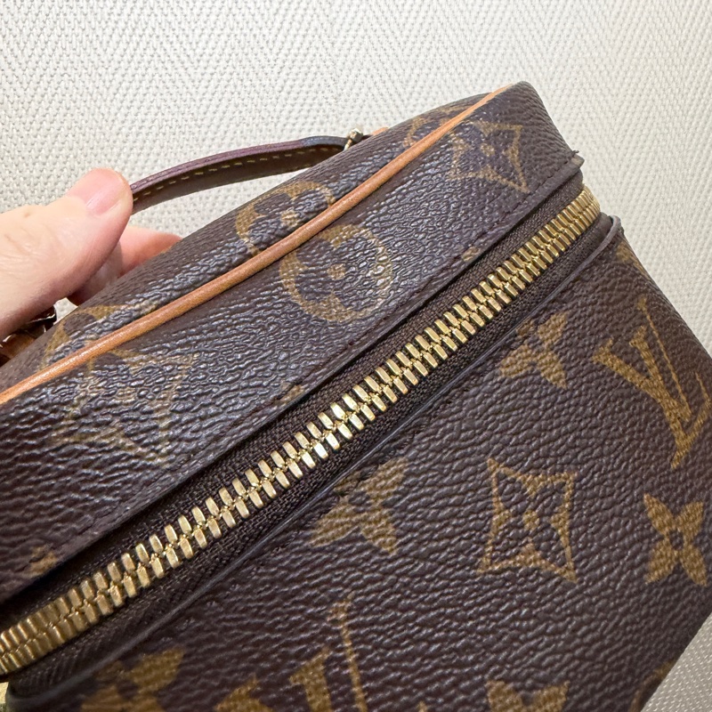 LV 原花金釦nice nano手提化妝包M44936-1