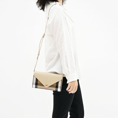 激甜價閒置新品✨ BURBERRY 巴寶莉 WOC 經典棉麻格紋牛皮拼接多卡式翻蓋斜背包-0