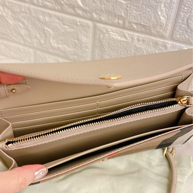 激甜價閒置新品✨ BURBERRY 巴寶莉 WOC 經典棉麻格紋牛皮拼接多卡式翻蓋斜背包-15