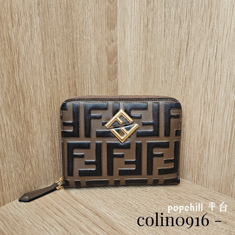 [品況優,經典款甜價出☺️] Fendi FF Diamonds金釦浮雕拉鏈短夾-0