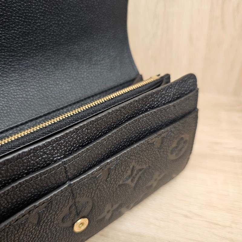 [品況新 經典LV長夾❣️] LV黑牛皮壓紋金釦Sarah信封長夾-11