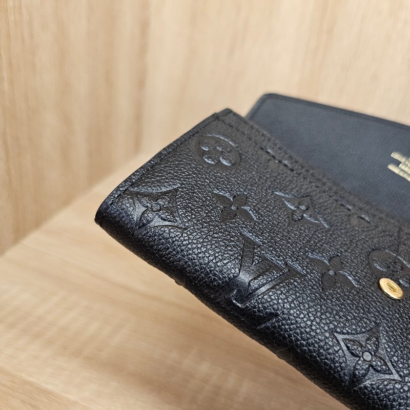 [品況新 經典LV長夾❣️] LV黑牛皮壓紋金釦Sarah信封長夾-17