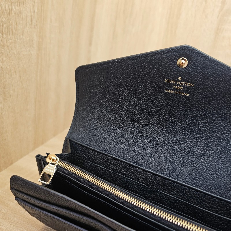 [品況新 經典LV長夾❣️] LV黑牛皮壓紋金釦Sarah信封長夾-18