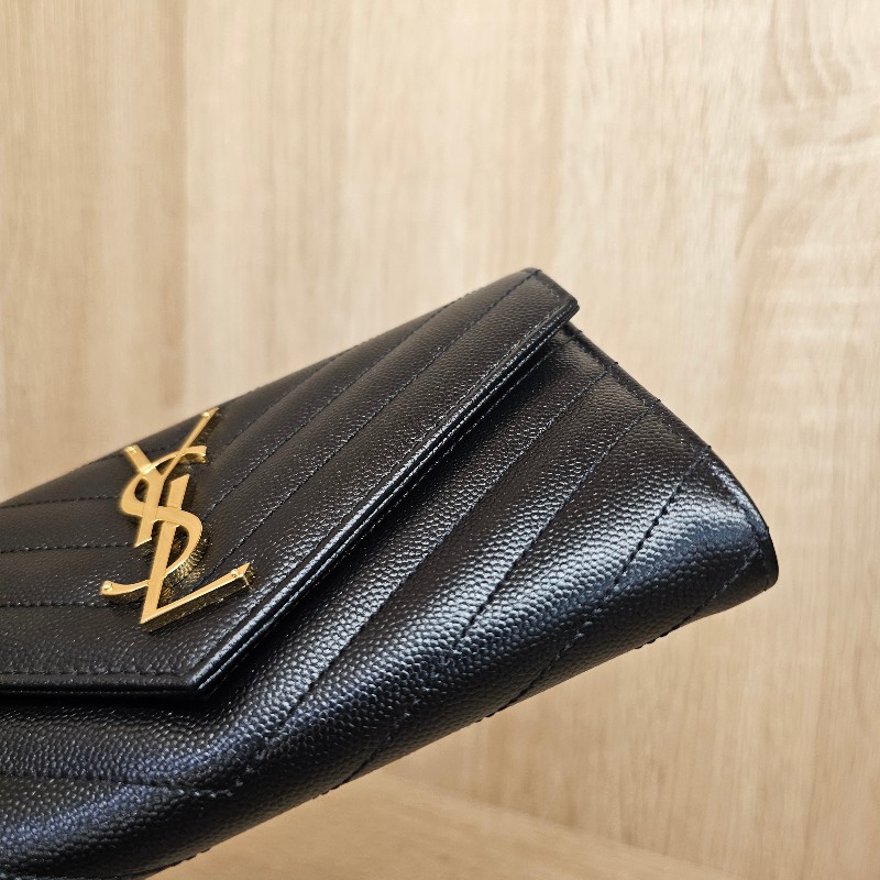 [未使用品項❣️新年甜價回饋] YSL黑荔枝皮金釦信封長夾-3