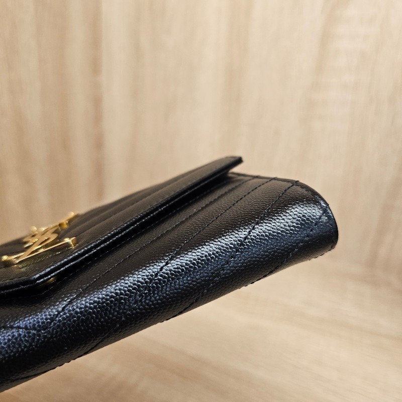[未使用品項❣️新年甜價回饋] YSL黑荔枝皮金釦信封長夾-6