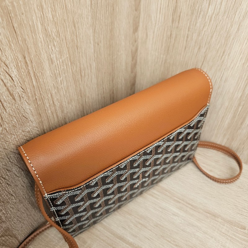 [未使用新品❣️平台最甜價出] Goyard棕色牛皮老花Chypre斜背WOC-4