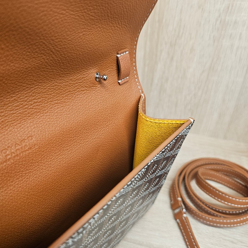 [未使用新品❣️平台最甜價出] Goyard棕色牛皮老花Chypre斜背WOC-13