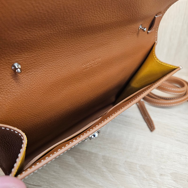 [未使用新品❣️平台最甜價出] Goyard棕色牛皮老花Chypre斜背WOC-15