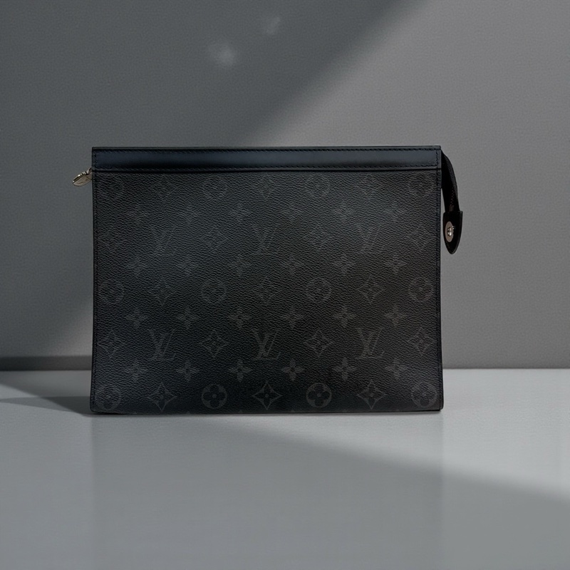 莉亞精品♡LV M61692 黑灰老花手拿包 二手-0