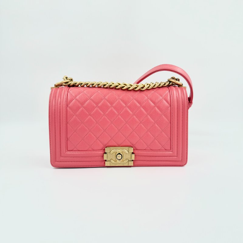 CHANEL - 粉色荔枝皮金釦BOY 25斜背包-1