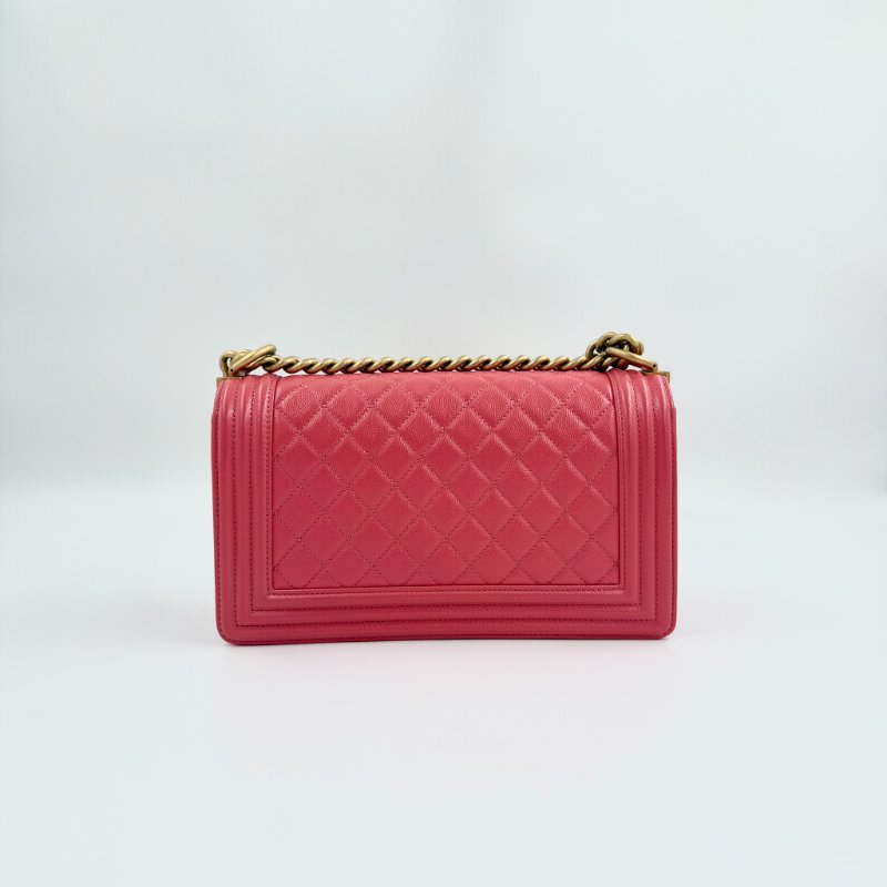 CHANEL - 粉色荔枝皮金釦BOY 25斜背包-2