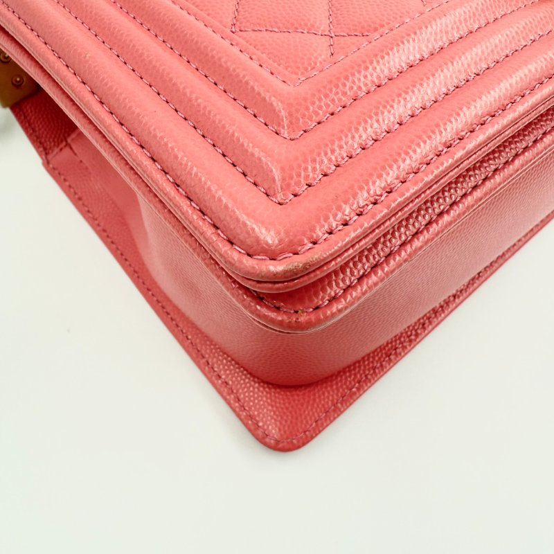 CHANEL - 粉色荔枝皮金釦BOY 25斜背包-7