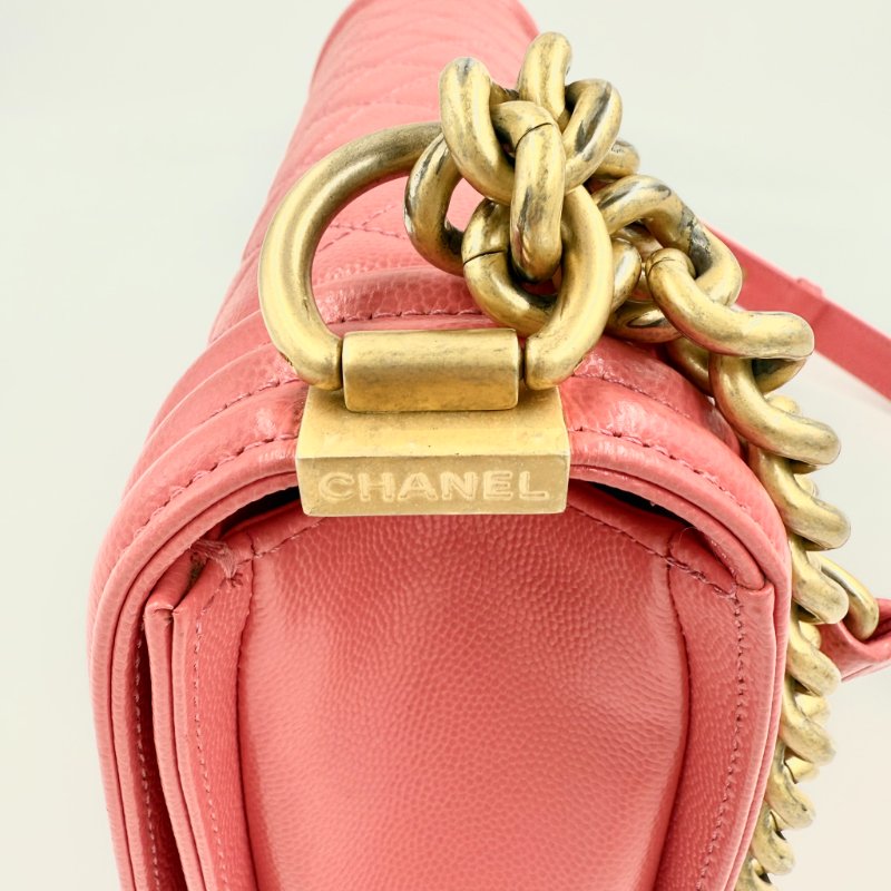 CHANEL - 粉色荔枝皮金釦BOY 25斜背包-12