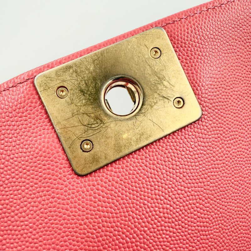 CHANEL - 粉色荔枝皮金釦BOY 25斜背包-19