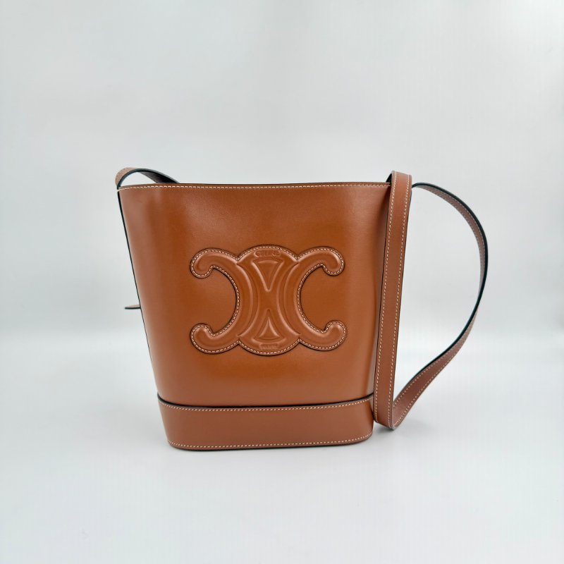 CELINE - 焦糖色牛皮 CUIR TRIOMPHE凱旋門水桶包(小號)-1