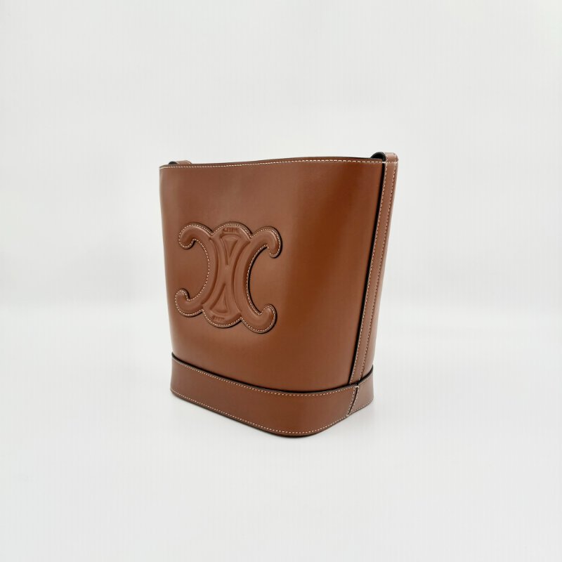 CELINE - 焦糖色牛皮 CUIR TRIOMPHE凱旋門水桶包(小號)-2