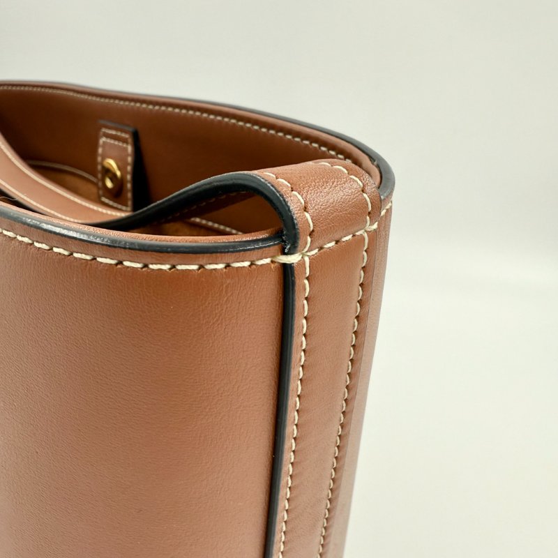 CELINE - 焦糖色牛皮 CUIR TRIOMPHE凱旋門水桶包(小號)-18