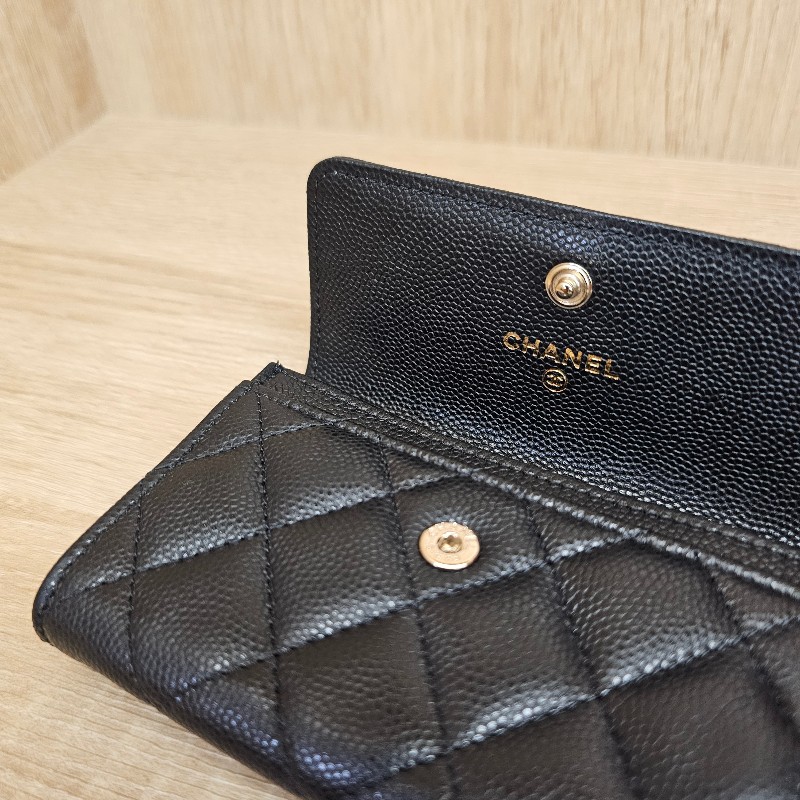 [品況優秀很粉字內裡😍] Chanel黑荔枝皮波紋雙C銀釦零錢卡包-13