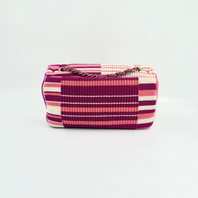 CHANEL - 粉紅色銀釦條紋針織包-1