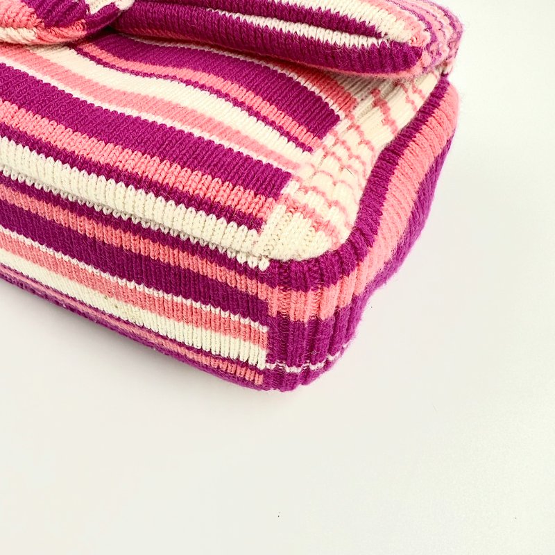 CHANEL - 粉紅色銀釦條紋針織包-6