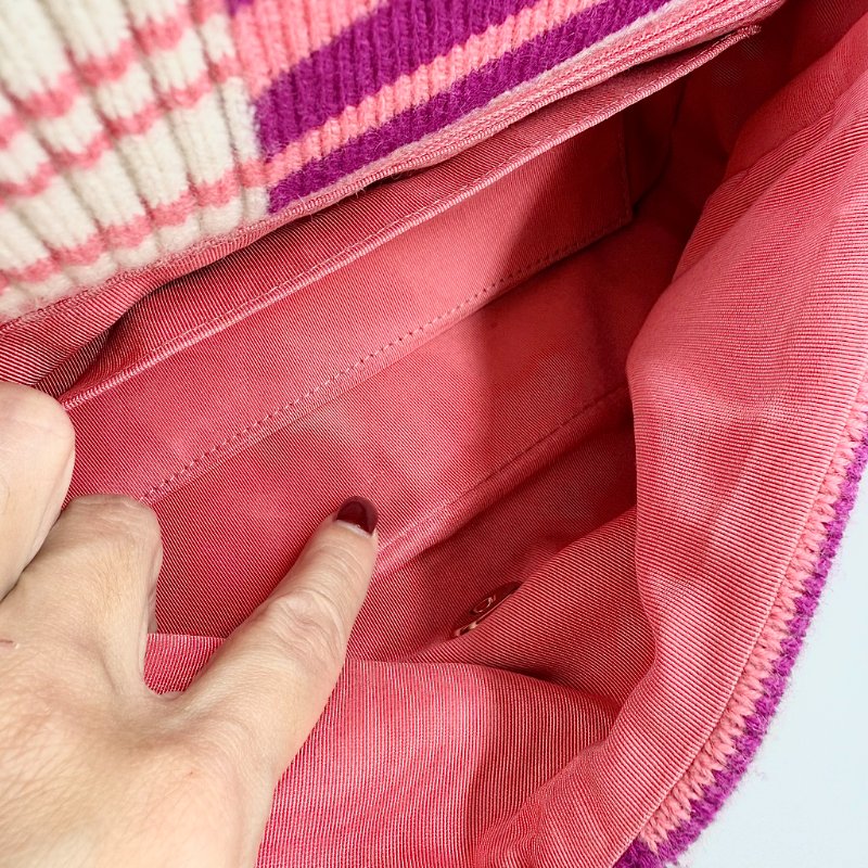 CHANEL - 粉紅色銀釦條紋針織包-20