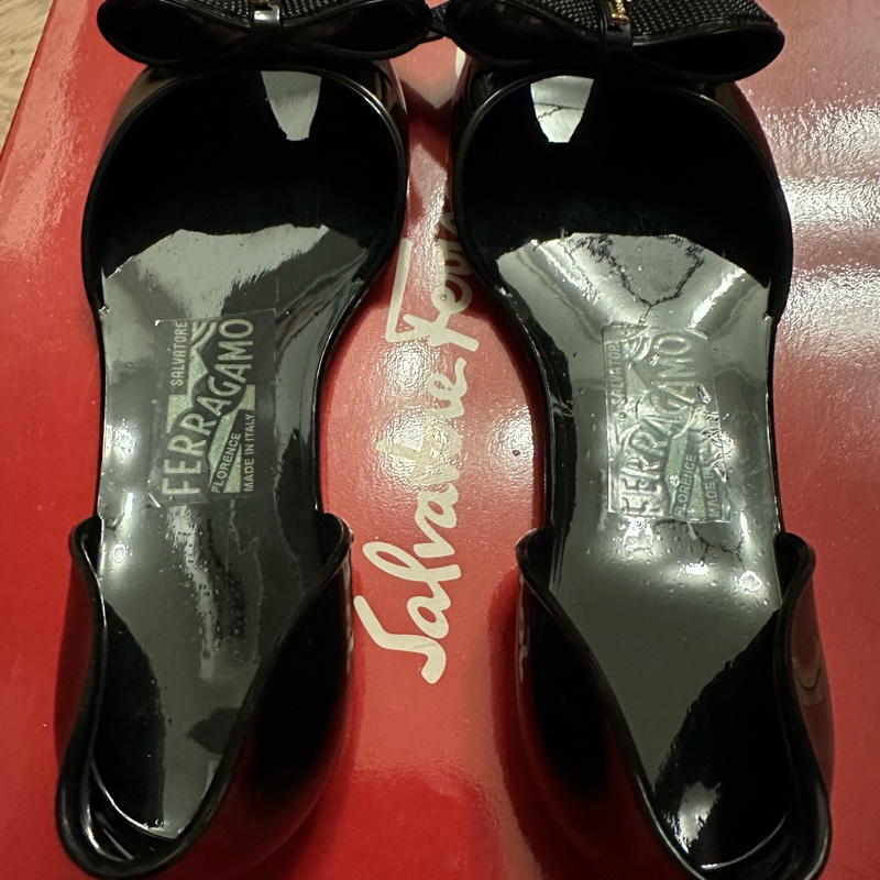 全新Salvatore Ferragam 蝴蝶結果凍涼鞋-2