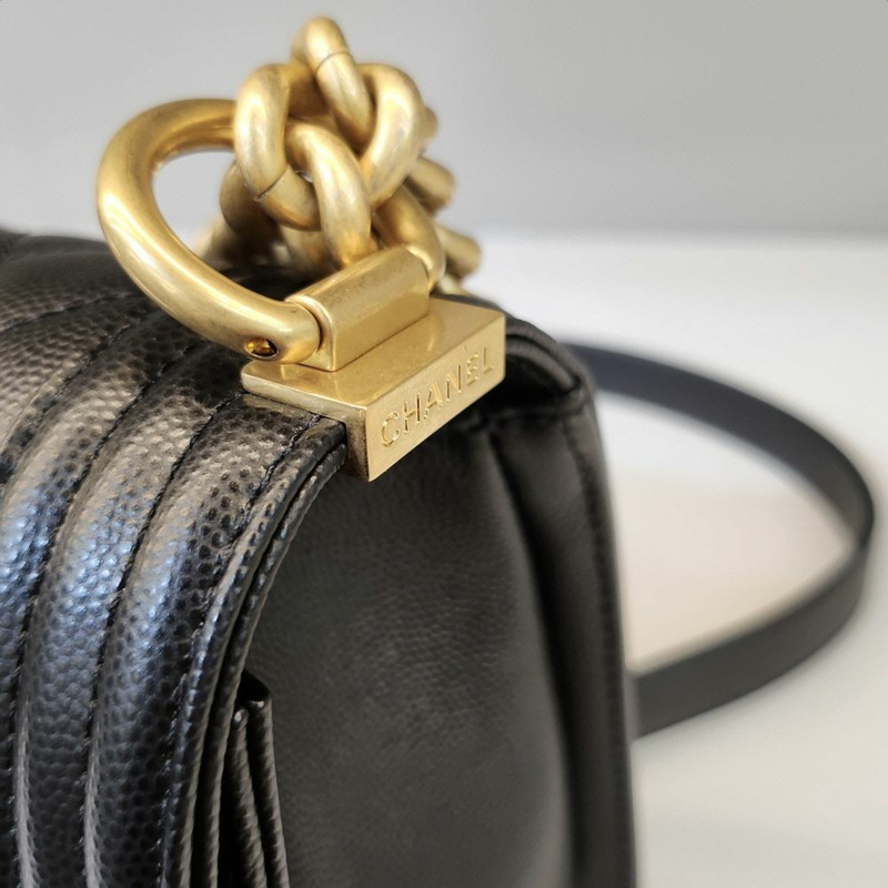 【包稅】CHANEL 中型 A67086 Boy Bag 魚子醬黑色內襯晶片 CHB081819-2