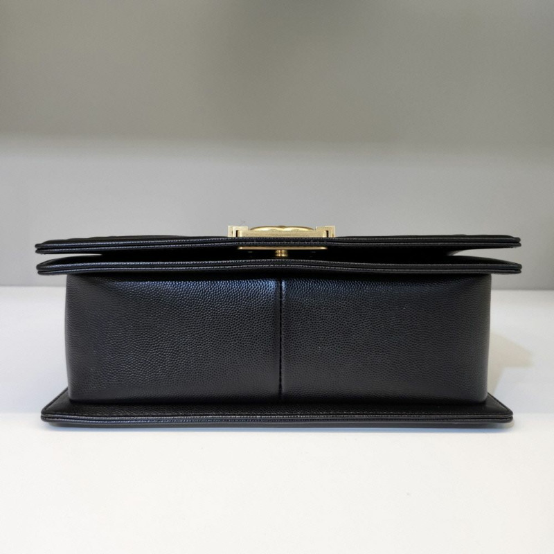 【包稅】CHANEL 中型 A67086 Boy Bag 魚子醬黑色內襯晶片 CHB081819-4