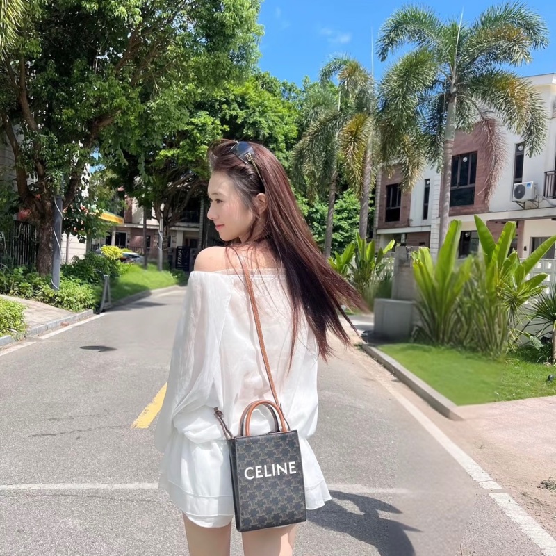 「JL精品代購」 9新 CELINE 老花迷你琴譜包-1