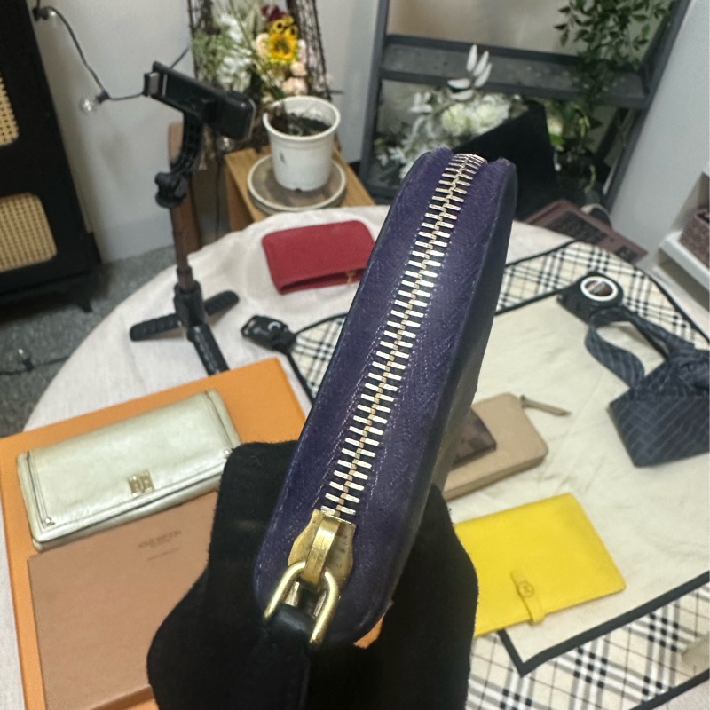 PRADA 海軍藍長夾-3