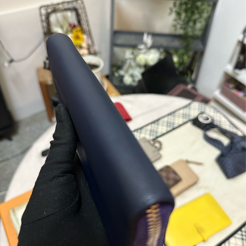 PRADA 海軍藍長夾-11