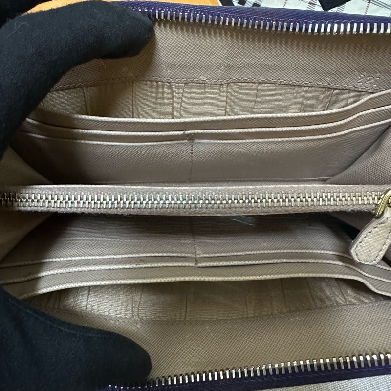 PRADA 海軍藍長夾-13