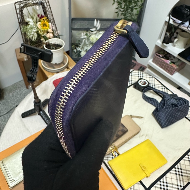 PRADA 海軍藍長夾-18