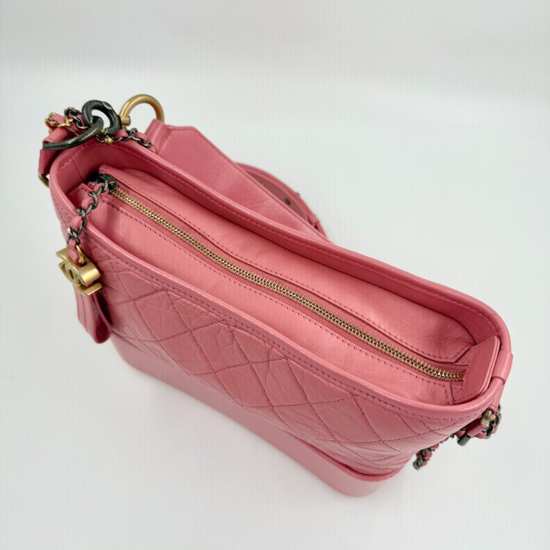CHANEL - 粉色羊皮菱格流浪包-中號-2