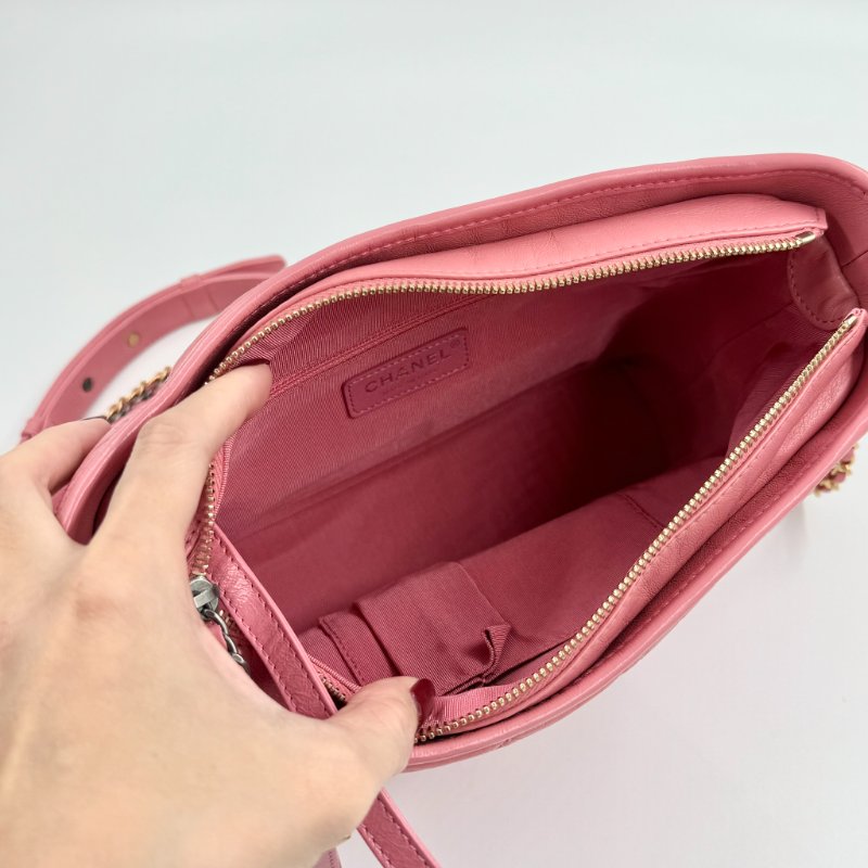 CHANEL - 粉色羊皮菱格流浪包-中號-8