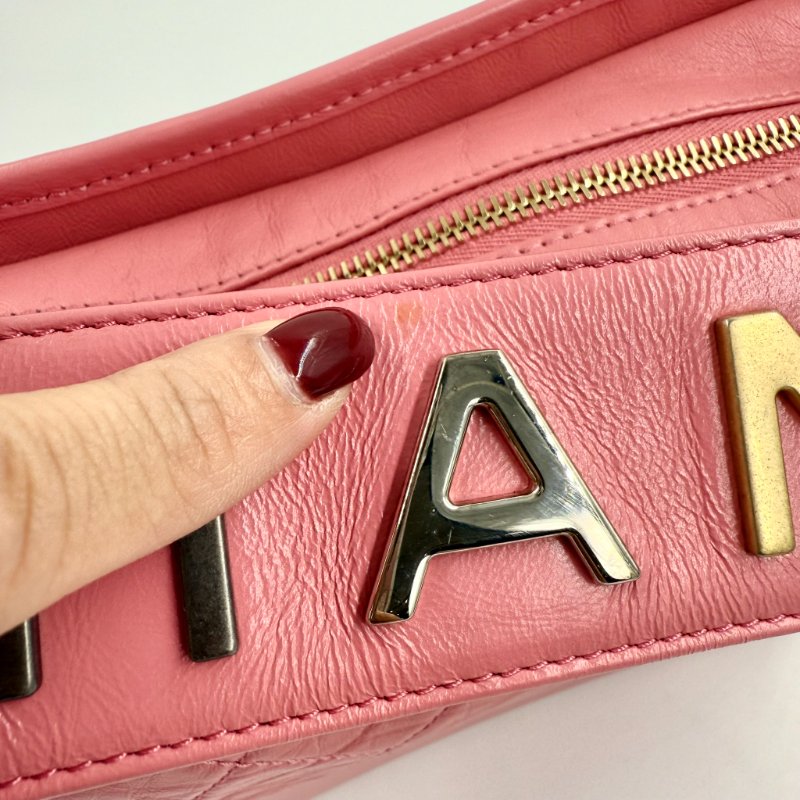 CHANEL - 粉色羊皮菱格流浪包-中號-27