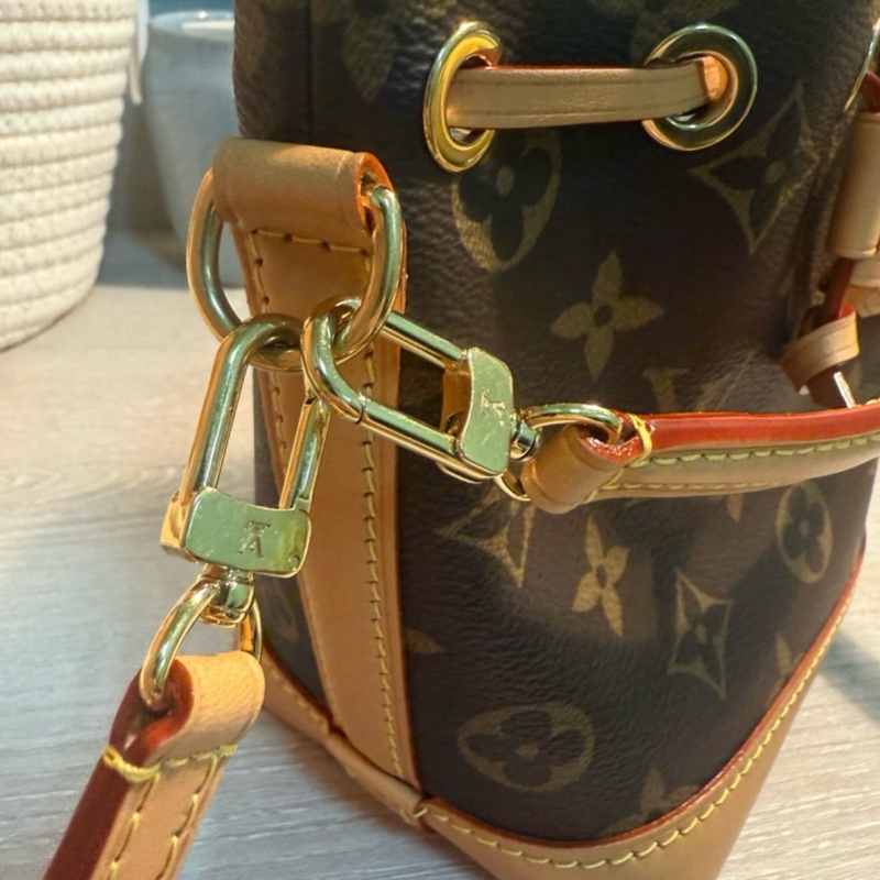 Louis Vuitton Nano Noé Monogram 帆布水桶包-1