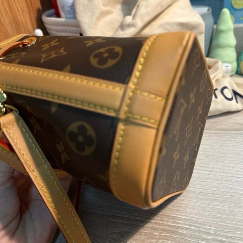 Louis Vuitton Nano Noé Monogram 帆布水桶包-3