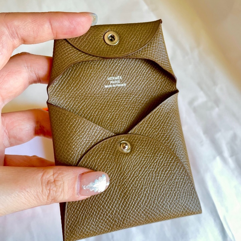 愛馬仕 Hermès 雙翻蓋小皮件Calvi｜Epsom壓紋大象灰 X刻｜卡片零錢一包搞定-2