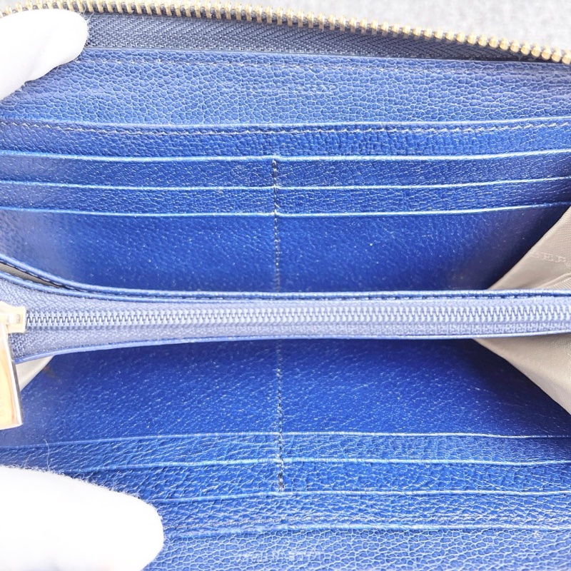 Burberry 經典藍色戰馬格紋拉鍊錢包20×10×2 98新配件塵袋-1