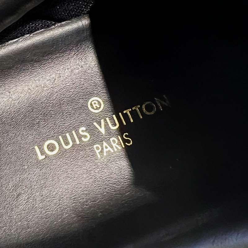 Lv 黑色老花男士板鞋 又稱黑武士 低調經典款40.5，99 新-4