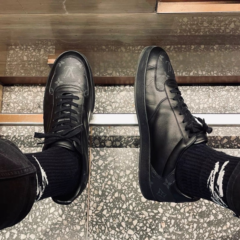 Lv 黑色老花男士板鞋 又稱黑武士 低調經典款40.5，99 新-5