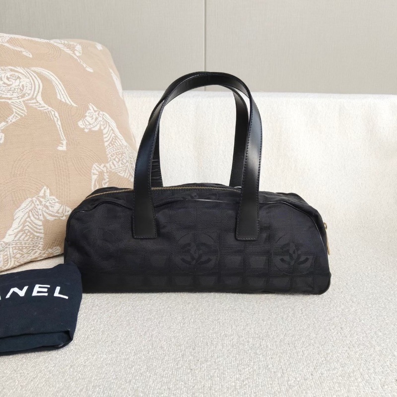 Chanel 中古冰格手提腋下包 34*11*11 98新配件塵袋-1