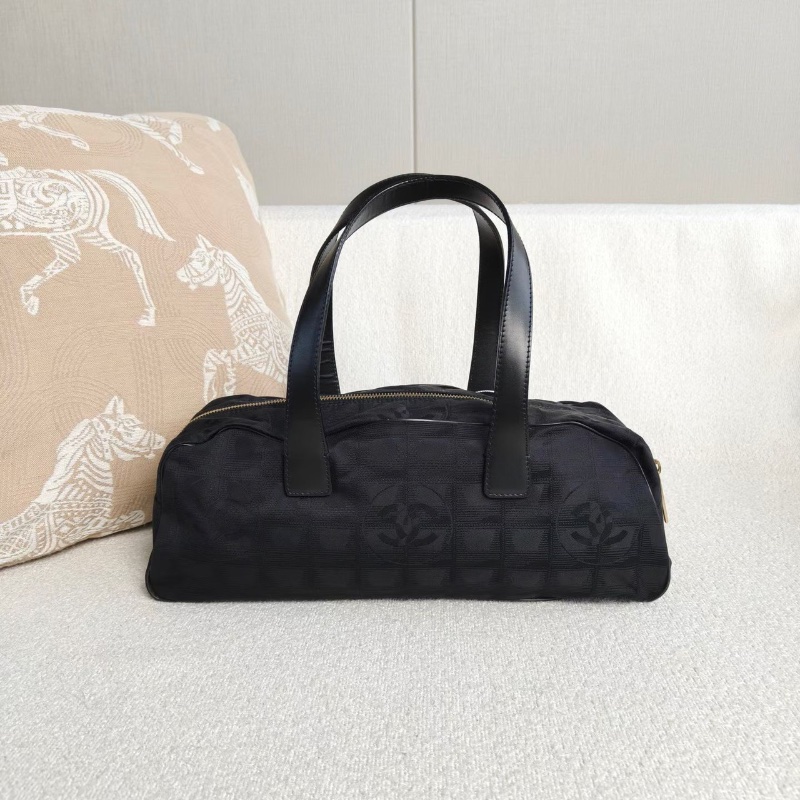 Chanel 中古冰格手提腋下包 34*11*11 98新配件塵袋-3