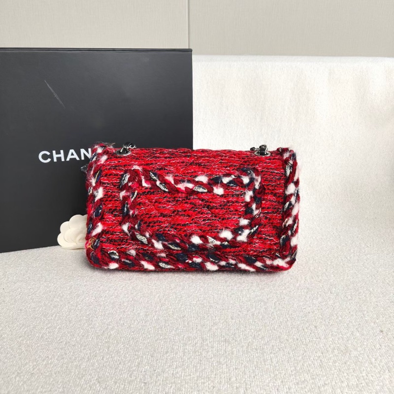Chanel 毛呢貓咪徽章吊墜CF中號25*15*7 99新配件塵袋購證-6
