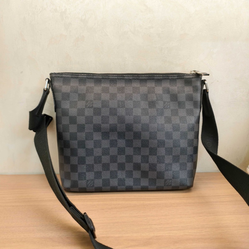 98新LV路易威登 黑棋盤格Mick斜挎包 底長28 無附件-2