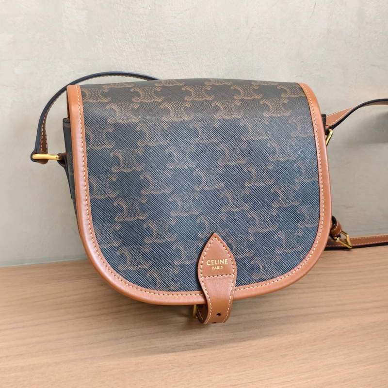 99新Celine賽琳 老花凱旋門馬鞍包 編碼22 底長18 無附件-1