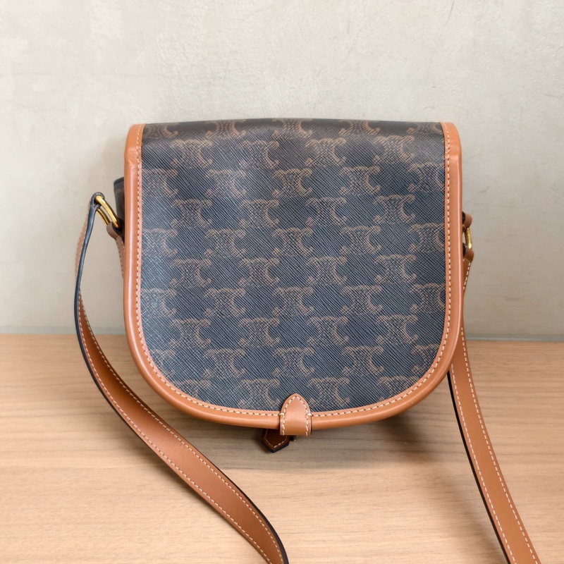 99新Celine賽琳 老花凱旋門馬鞍包 編碼22 底長18 無附件-3