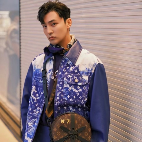 LV WheelBox老花車輪圓餅包 芯片款 23*23*9 99新配件塵袋