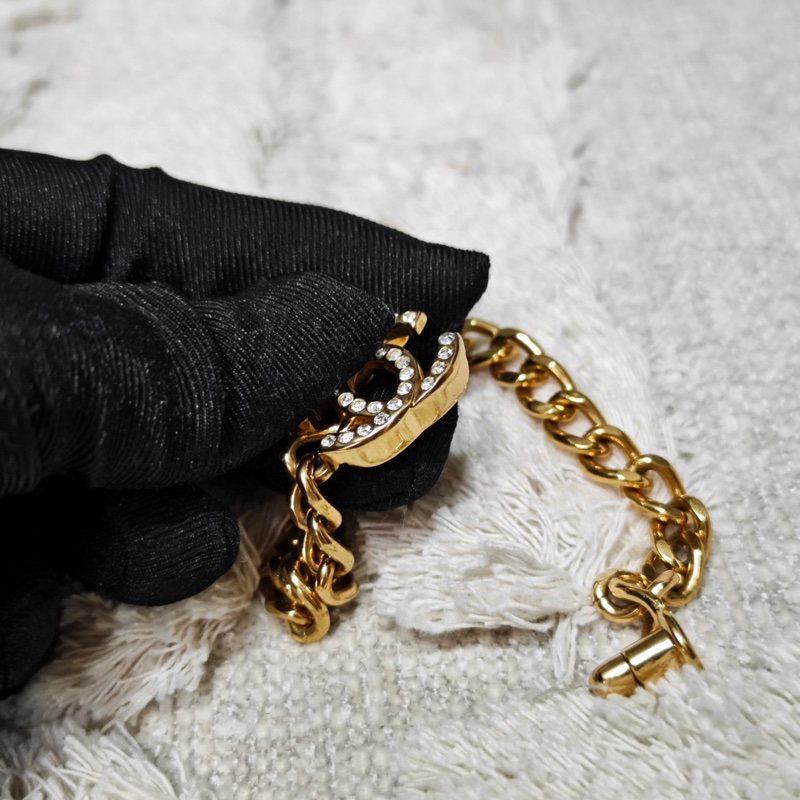 Chanel 書包扣手鏈手環-8